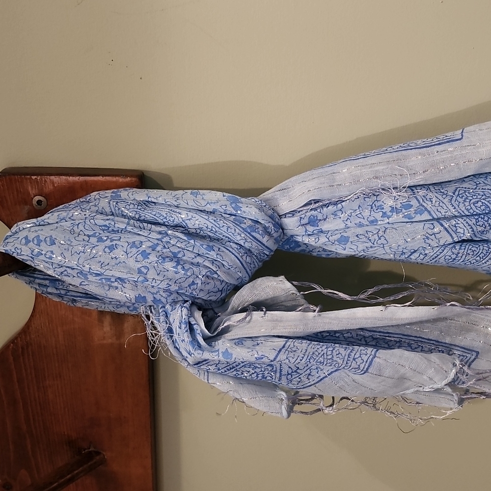 FINAL DROP Blue Scarf